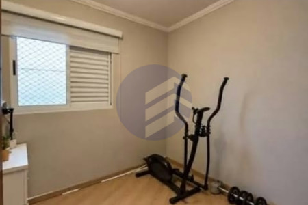 Casa à venda com 3 quartos, sendo 1 suíte, em Jardim Esmeralda, São Paulo - SP