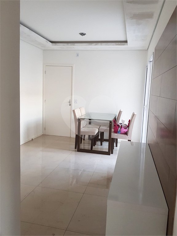 Apartamento em condomínio fechado em Itatiba- SP.