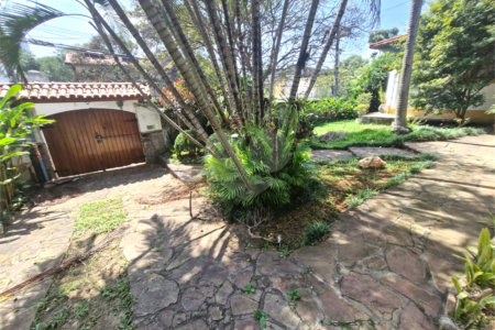 Casa Térrea à venda com 5 quartos em Jardim Petrópolis, São Paulo, SP