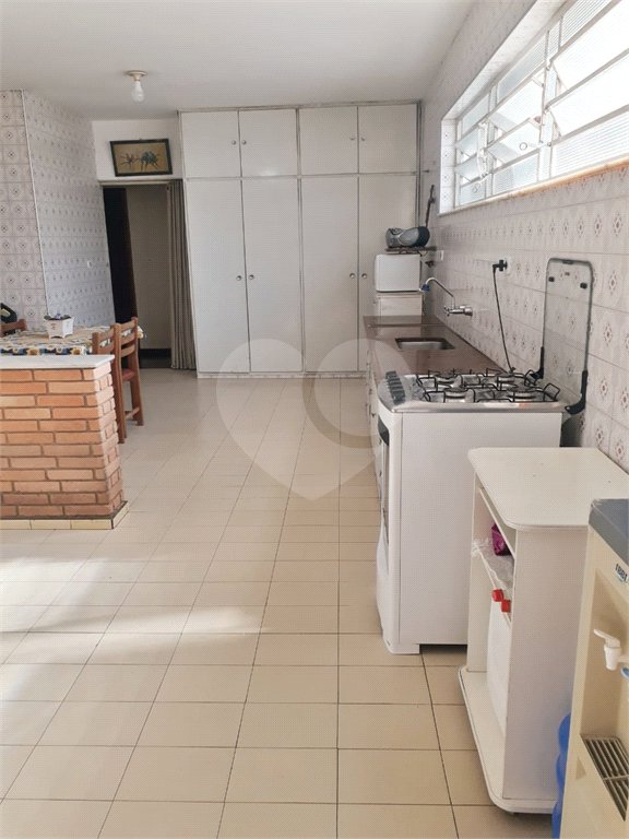 Casa à venda com 4 quartos, sendo 1 suíte, no Centro, Vinhedo, SP