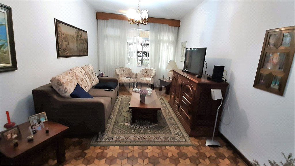 Casa à venda com 3 quartos, sendo 1 suíte, em Campo Grande, São Paulo, SP