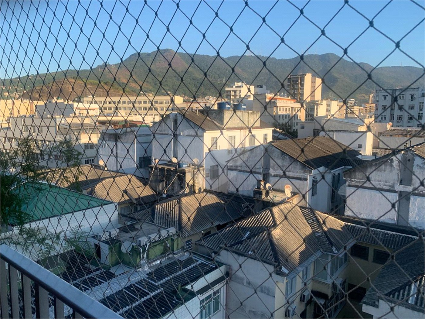 Cobertura à venda com 2 quartos, sendo 1 suíte, em Maracanã, Rio de Janeiro, RJ