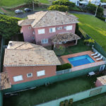 Casa à venda com 5 quartos, sendo 3 suítes, no condomínio Santa Teresa 1, Vinhedo - SP