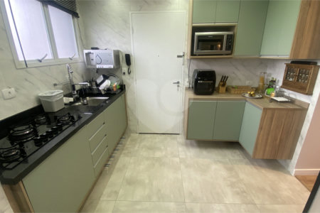 Apartamento à venda com 2 quartos, sendo 1 suíte, em Campo Belo, São Paulo, SP