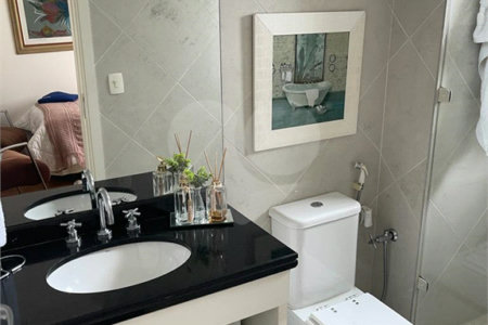 Apartamento à venda com 3 suítes em Vila Gertrudes, São Paulo, SP