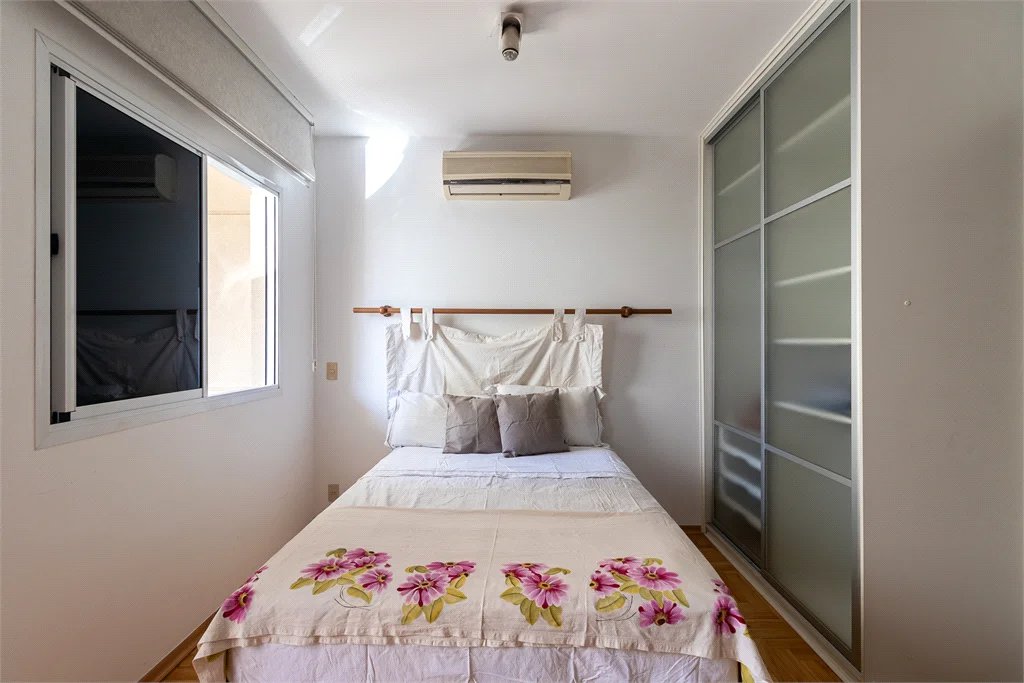 Apartamento à venda ou para alugar com 1 suíte em Pinheiros, São Paulo, SP