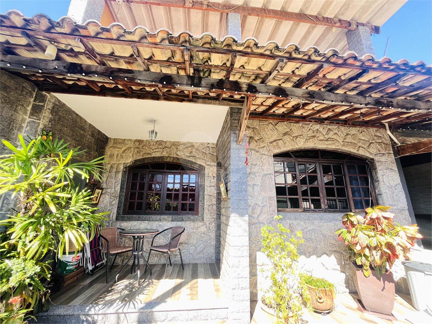 Casa à venda com 4 quartos, sendo 1 suíte, em Campo Grande, Rio de Janeiro, RJ