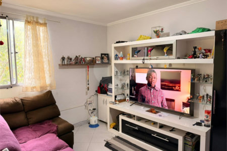 Casa à venda com 2 quartos no condomínio Dora, Guarulhos - SP