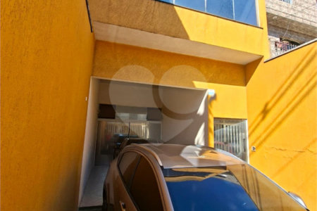 Sobrado à venda em Vila Nogueira, Diadema, SP