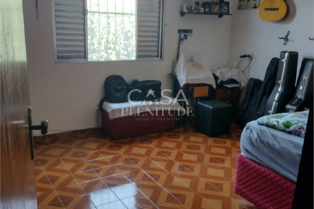 Casa à venda com 4 quartos, sendo 1 suíte, em Parque das Laranjeiras, Sorocaba, SP