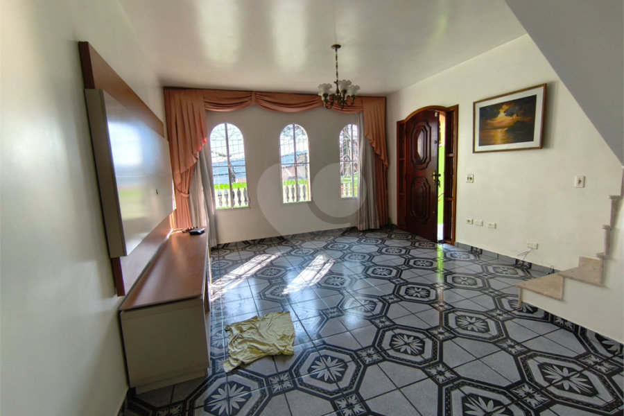 Sobrado à venda com 3 quartos, sendo 1 suíte, em Vila Albertina, São Paulo, SP