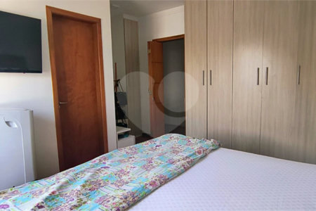 Sobrado à venda com 3 quartos, sendo 1 suíte, em Vila Butantã, São Paulo, SP
