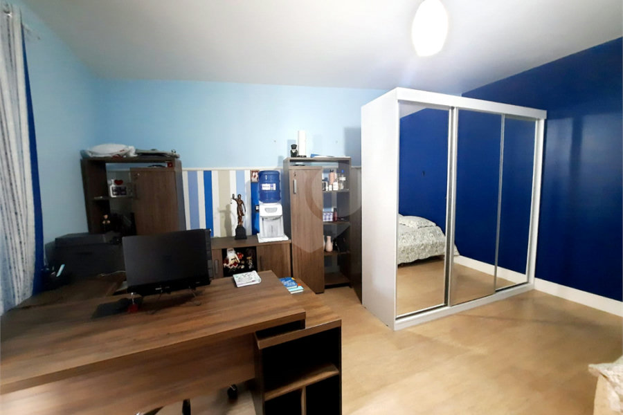 Sobrado à venda com 3 quartos, sendo 1 suíte, em Horto, São Paulo, SP