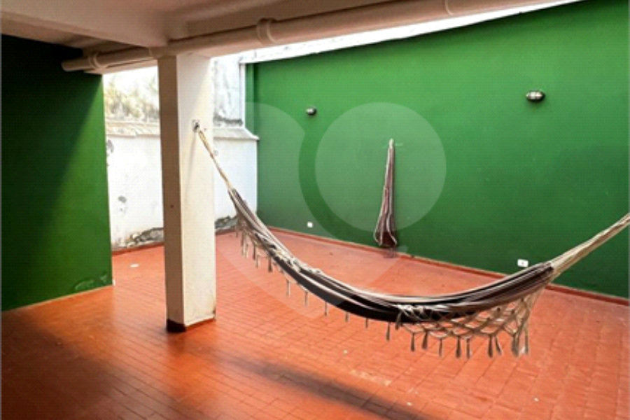 Sobrado à venda com 3 quartos, sendo 1 suíte, em Vila Mariana, São Paulo, SP