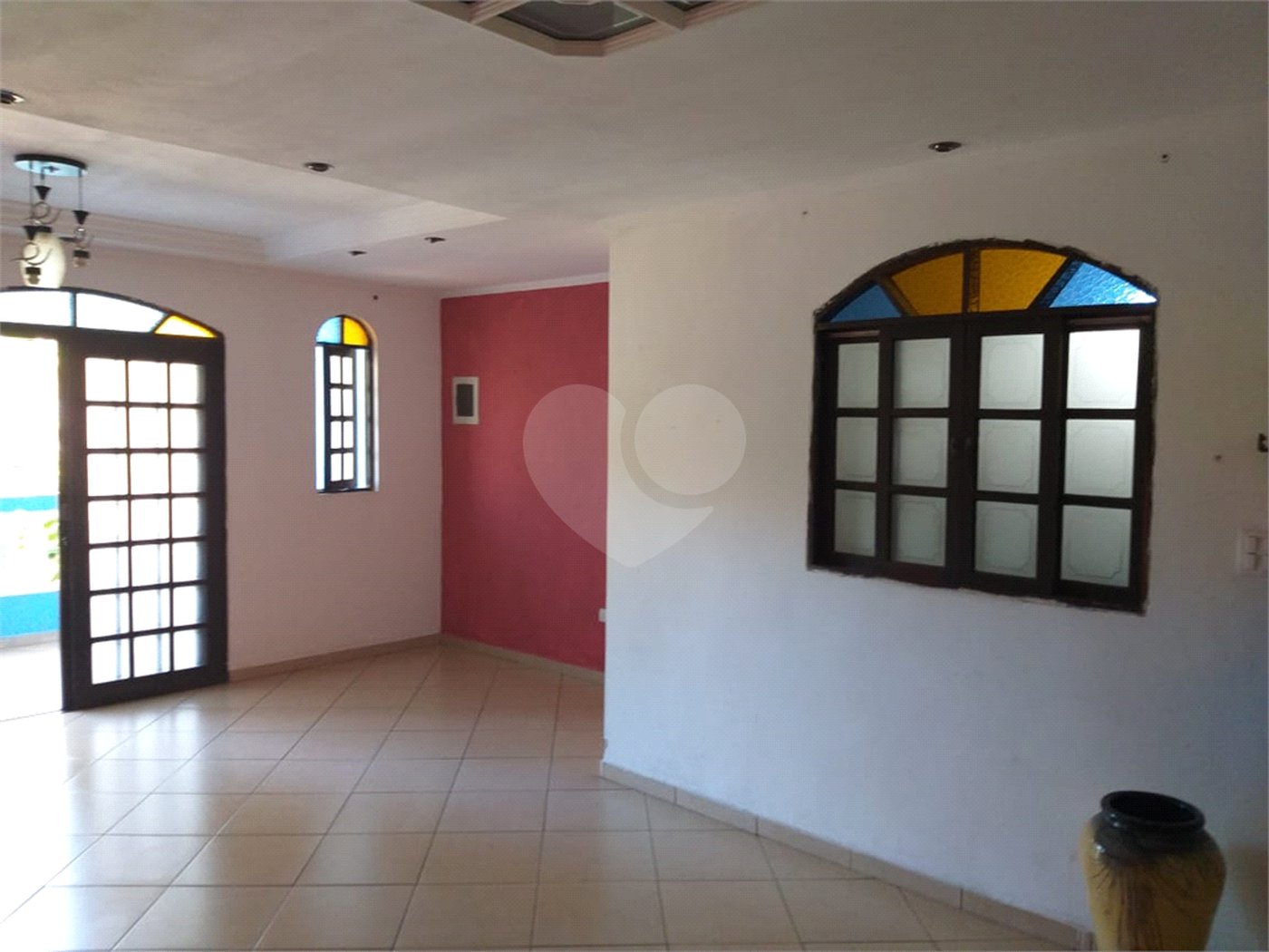 Sobrado à venda com 3 quartos, sendo 1 suíte, em Jardim Cruz do Corisco, São Paulo, SP