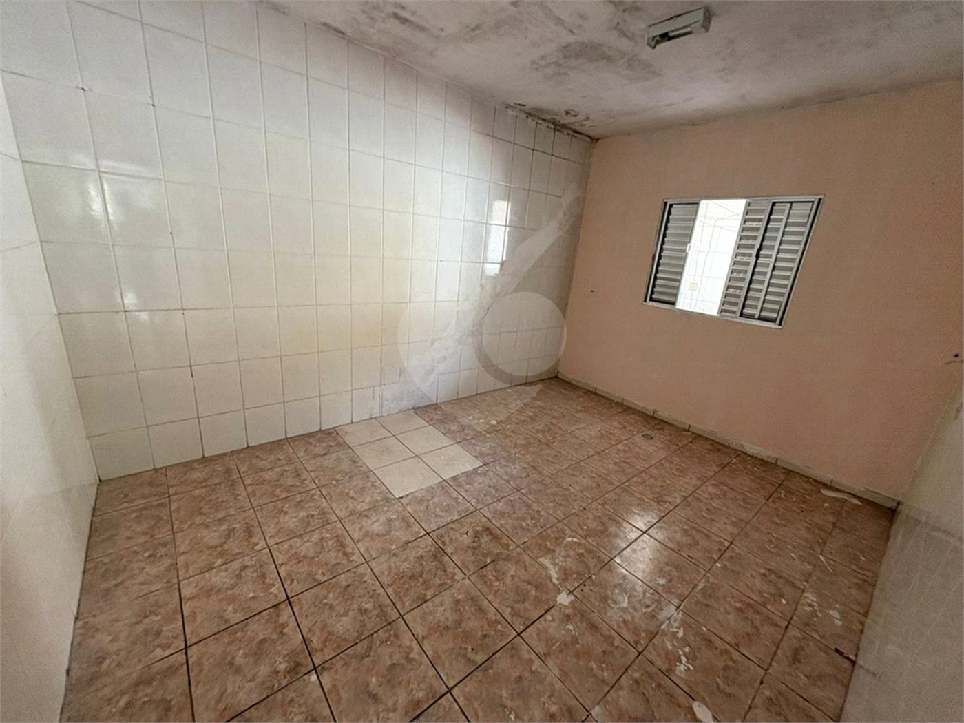 Casa à venda com 4 quartos em Jardim Casa Branca, Suzano, SP