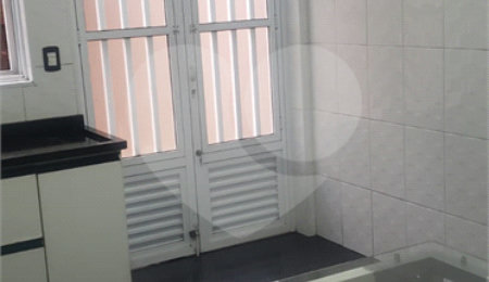 Sobrado à venda com 3 quartos, sendo 1 suíte,  em Vila Maria, São Paulo, SP