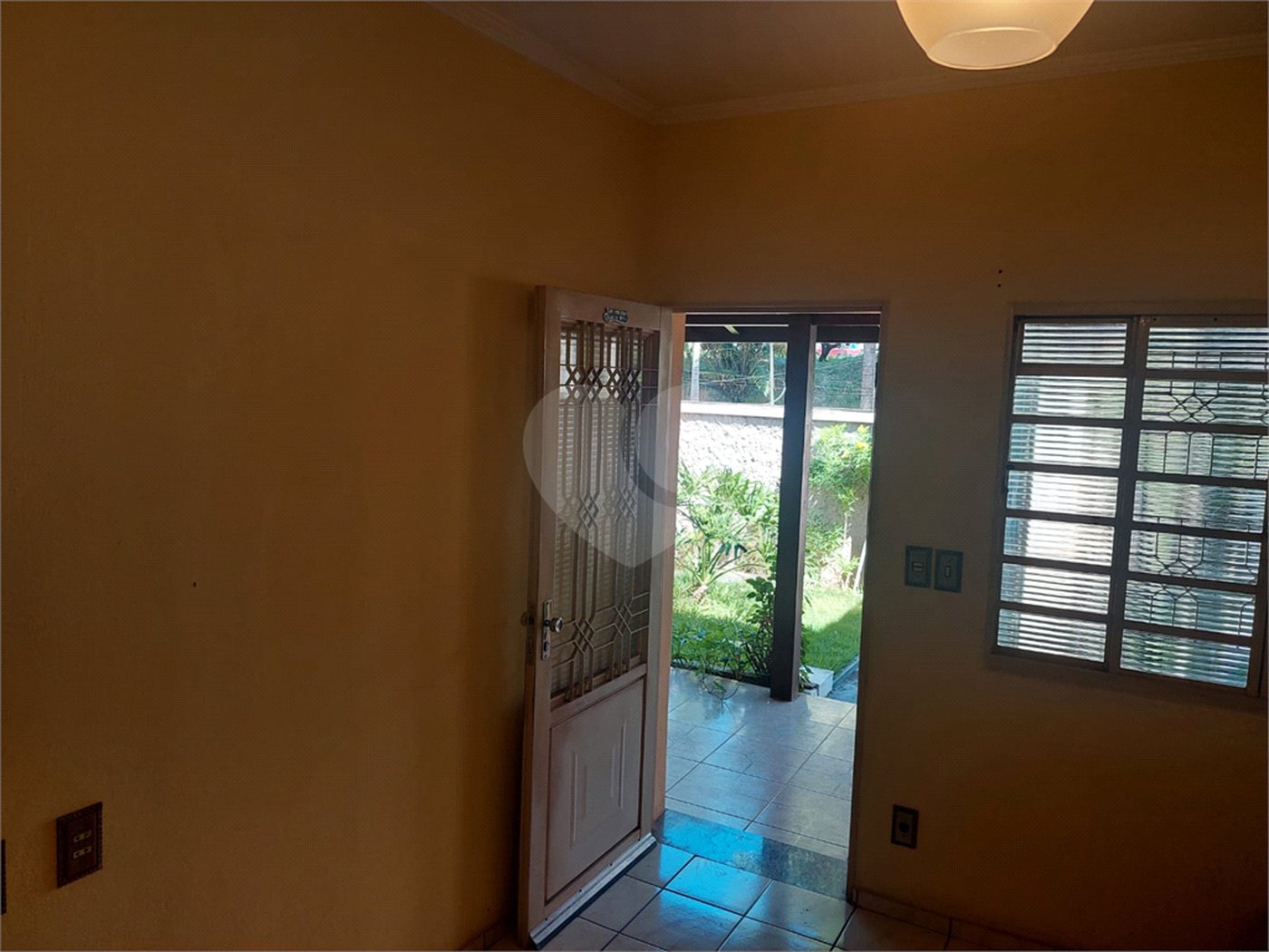 Casa para alugar com 2 quartos, sendo 1 suíte, no Centro, Vinhedo, SP