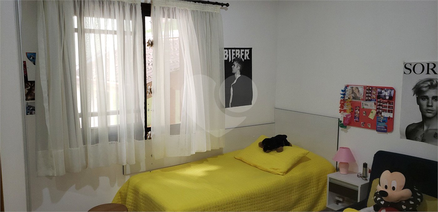 Casa à venda com 3 quartos, sendo 1 suíte, no condomínio Alpes da Cantareira, Mairiporã - SP