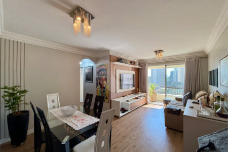 Apartamento à venda com 3 quartos, sendo 1 suíte, em Jardim Marajoara, São Paulo, SP