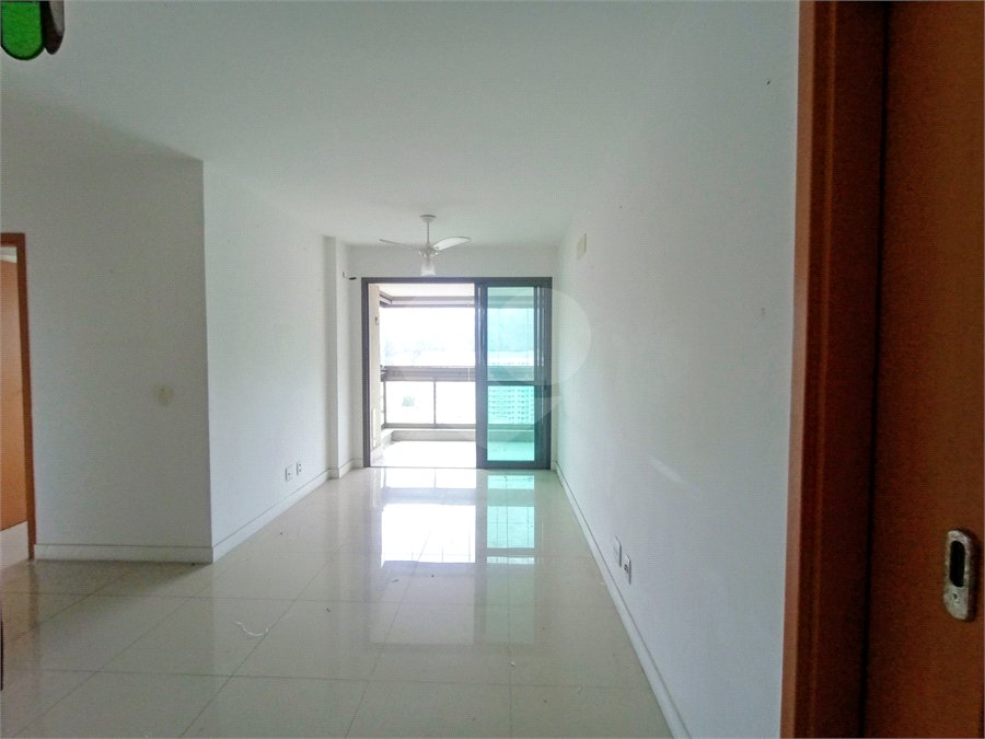 Apartamento para alugar com 3 quartos, sendo 1 suíte, em Rio Comprido, Rio de Janeiro, RJ