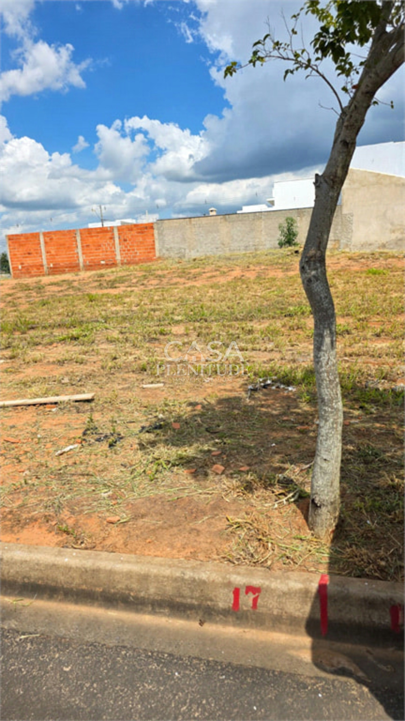Terreno em condomínio à venda em Jardim São Lucas, Salto de Pirapora, SP