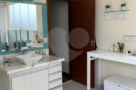 Casa à venda com 2 suítes em Condomínio Loteamento Quadra dos Príncipes, Atibaia, SP