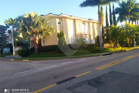 Casa à venda com 3 quartos, sendo 2 suítes, no condomínio Ibiti Royal Park, Sorocaba - SP
