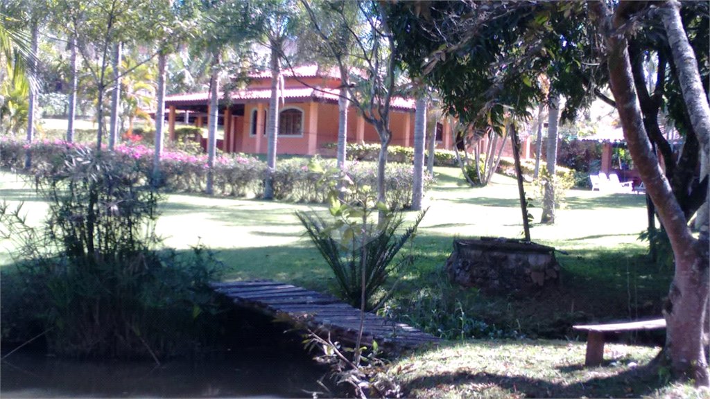 Chácara à venda com 3 quartos, sendo 1 suíte, em Área Rural de Louveira, Louveira, SP