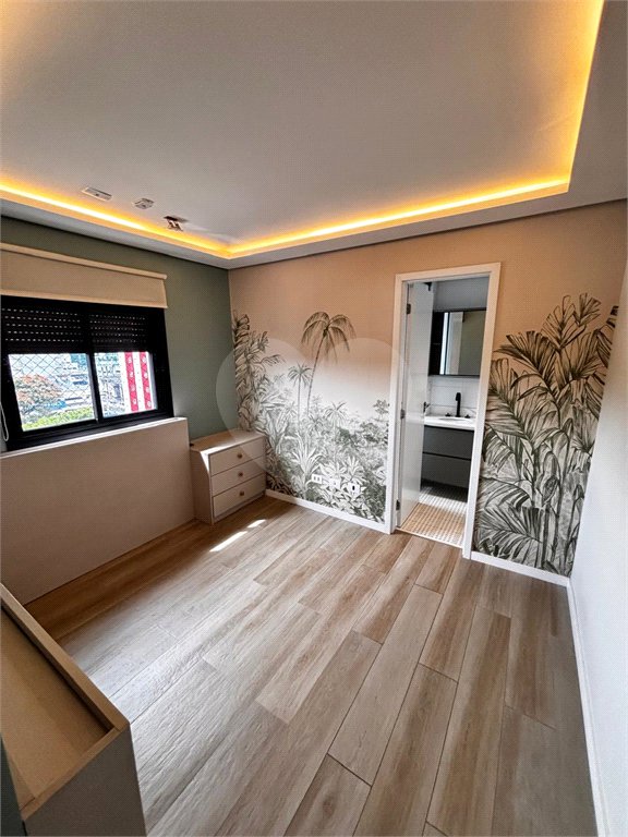 Apartamento à venda com 3 quartos, sendo 1 suíte,  em Jardim Oswaldo Cruz, São José dos Campos, SP