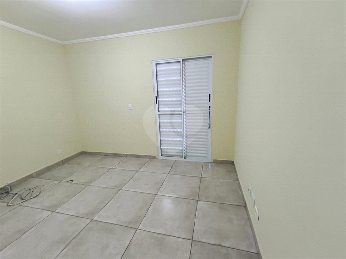 Sobrado à venda com 3 quartos, sendo 1 suíte, em Vila Nivi, São Paulo, SP