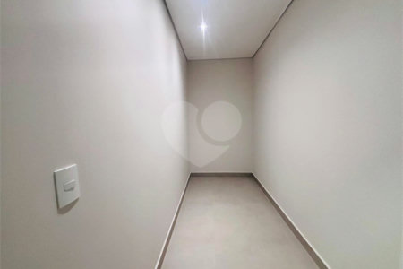 Casa à venda com 3 suítes no condomínio Residencial Chácara Ondina, Sorocaba - SP