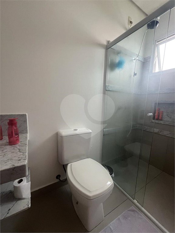 Casa à venda com 3 suítes no condomínio Residencial Terra Nobre, Indaiatuba - SP