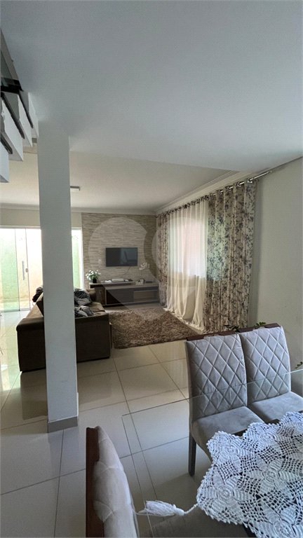 Casa à venda com 3 quartos, sendo 1 suíte,  em Jardim Silvestre IV, Amparo, SP