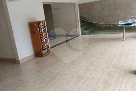 Sobrado à venda com 3 quartos, sendo 1 suíte, em Jardim Fonte Áurea, Poá, SP