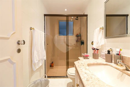 Apartamento à venda com 4 quartos, sendo 2 suítes, em Vila Morumbi, São Paulo, SP