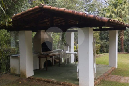 Chácara à venda com 3 quartos, sendo 2 suítes,  no Centro (canguera), São Roque, SP