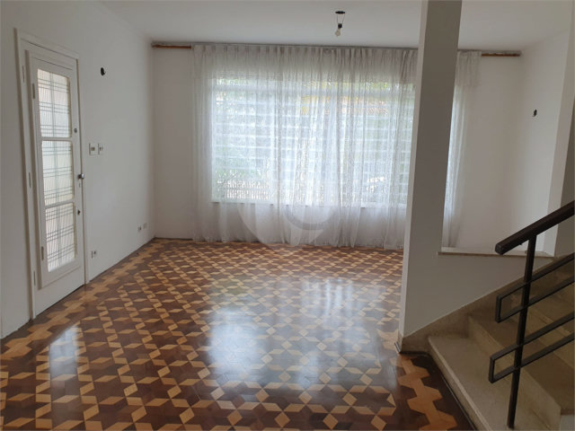 Casa à venda com 3 quartos, sendo 1 suíte,  em Santo Amaro, São Paulo, SP