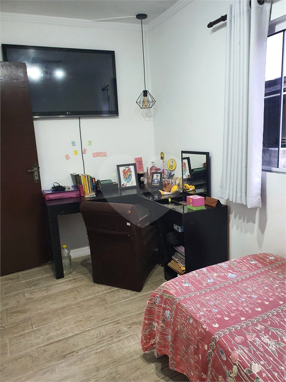 Sobrado à venda com 2 quartos, sendo 1 suíte, em Jardim Meliunas, São Paulo, SP