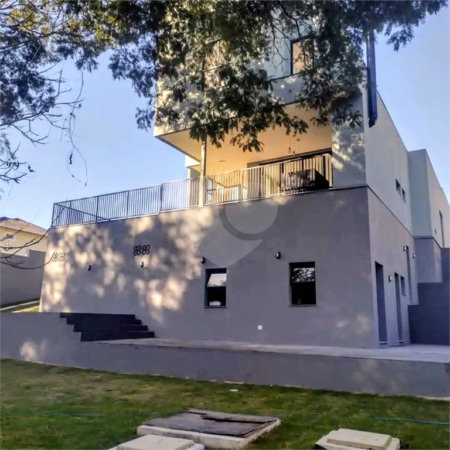 Casa à venda ou para alugar com 4 suítes no Centro, Jambeiro, SP