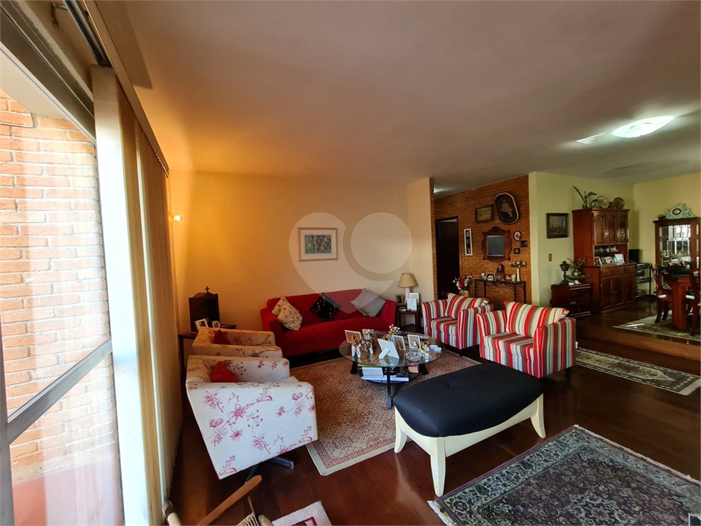 Casa à venda com 3 quartos, sendo 1 suíte, em Interlagos, São Paulo, SP