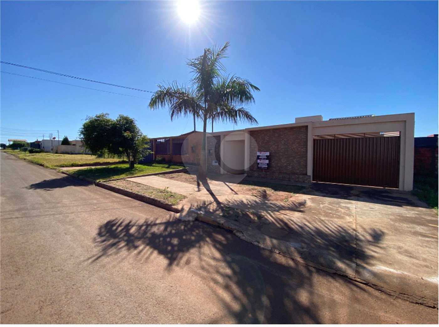 Casa à venda com 3 quartos, sendo 1 suíte, em Jardim Primavera I, Ponta Porã, MS