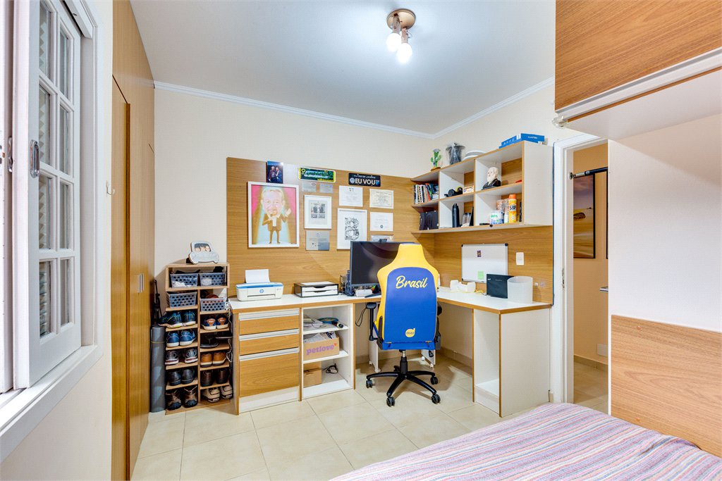 Casa à venda com 4 quartos, sendo 1 suíte, em Brooklin Paulista, São Paulo, SP