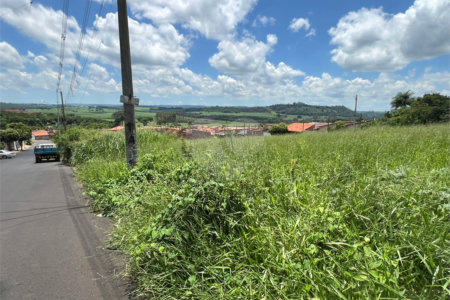 Terreno à venda em Descalvando/SP