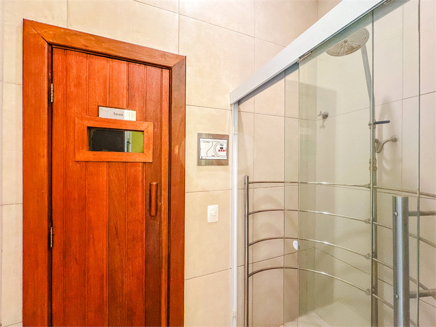 Apartamento à venda com 3 quartos, sendo 2 suítes,  em Tatuapé, São Paulo, SP