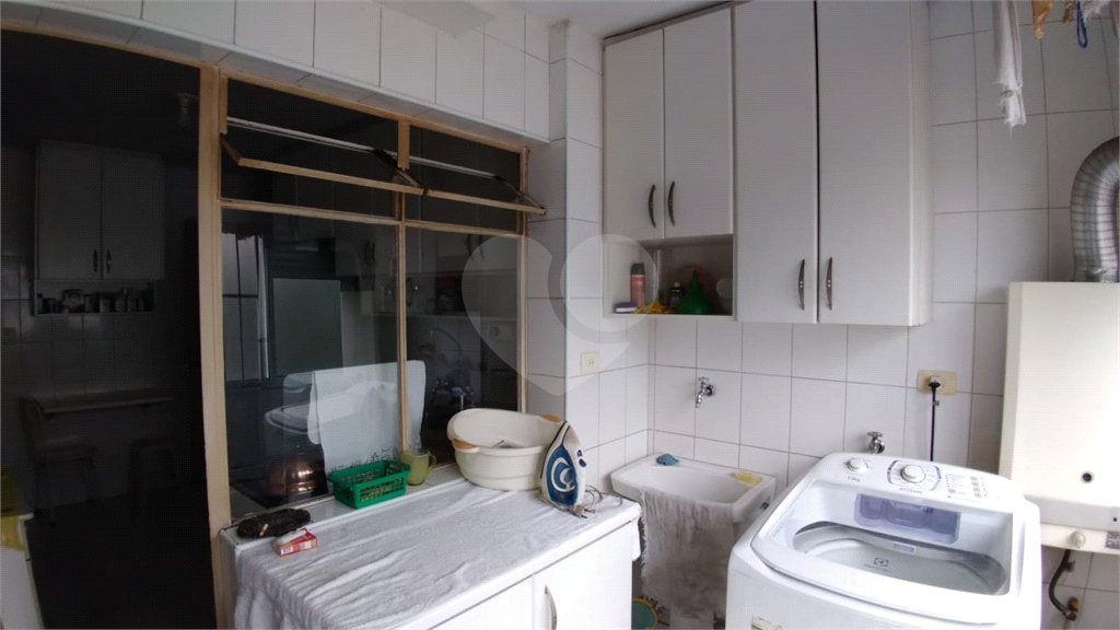 Apartamento à venda com 3 quartos, sendo 1 suíte, em Pinheiros, São Paulo, SP