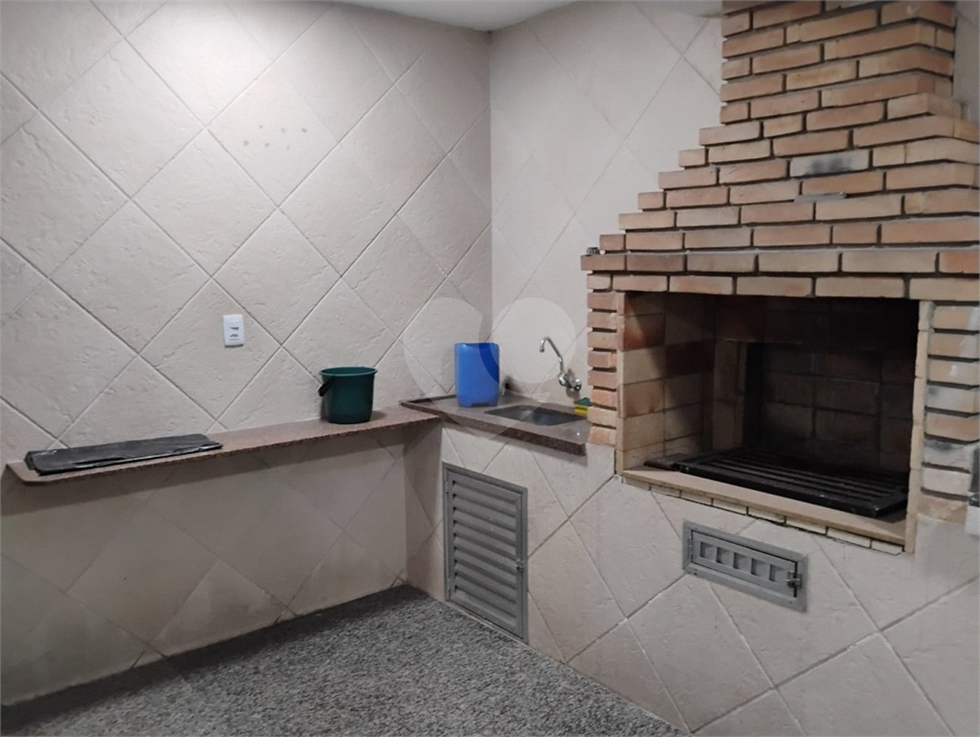 Sobrado à venda com 3 quartos, sendo 1 suíte, em Vila Paulista, São Paulo, SP