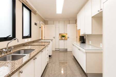 Apartamento à venda com 4 quartos, sendo 2 suítes, em Brooklin Paulista, São Paulo, SP