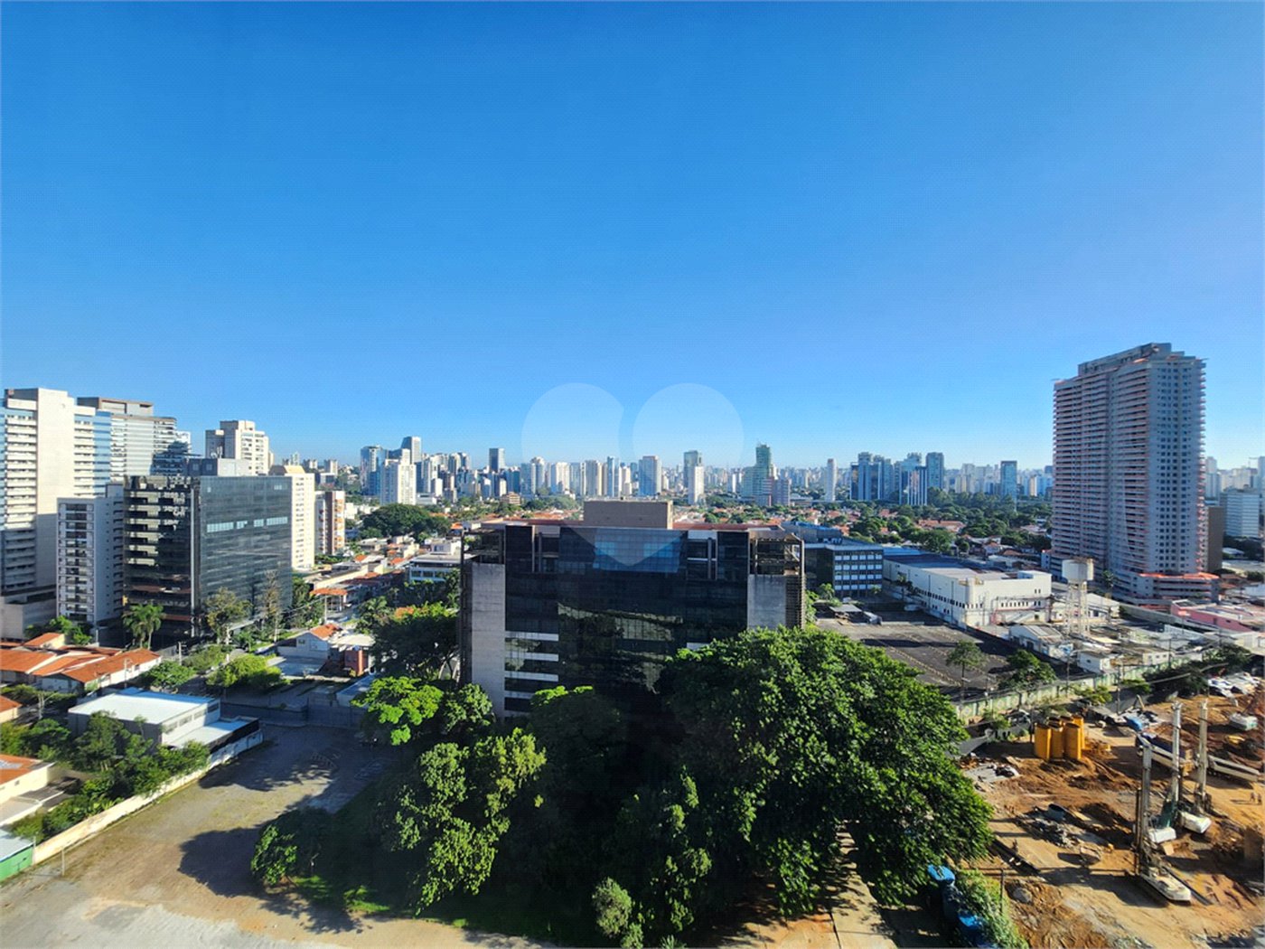 Apartamento à venda com 4 suítes em Jardim das Acácias, São Paulo, SP