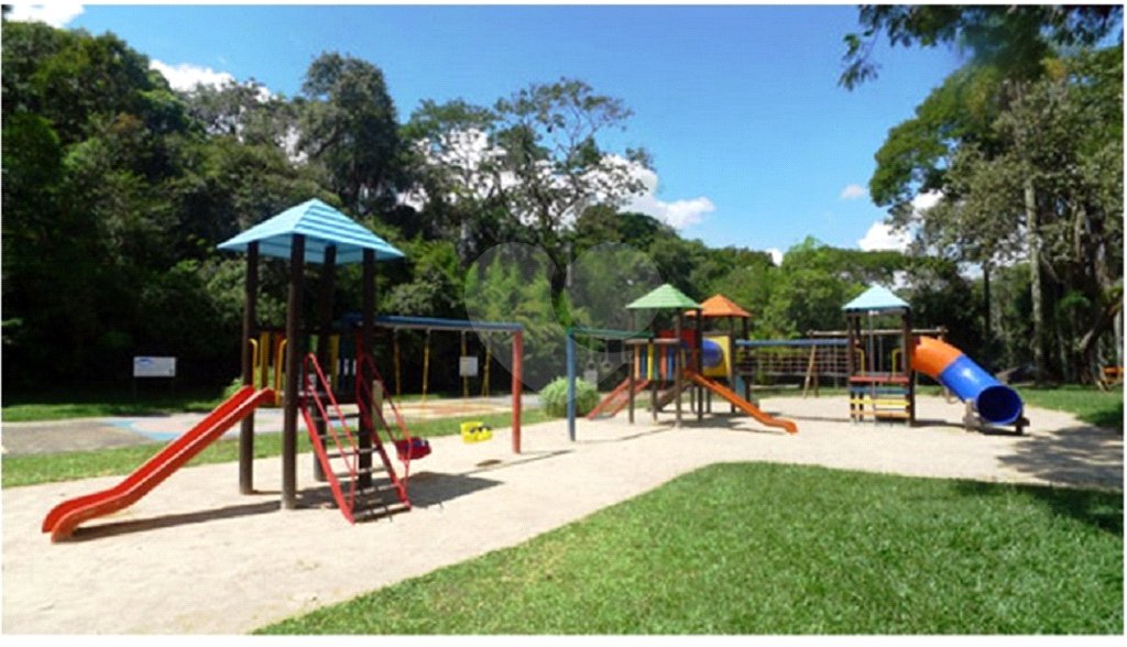 Casa à venda com 5 suítes em Canguera, São Roque, SP